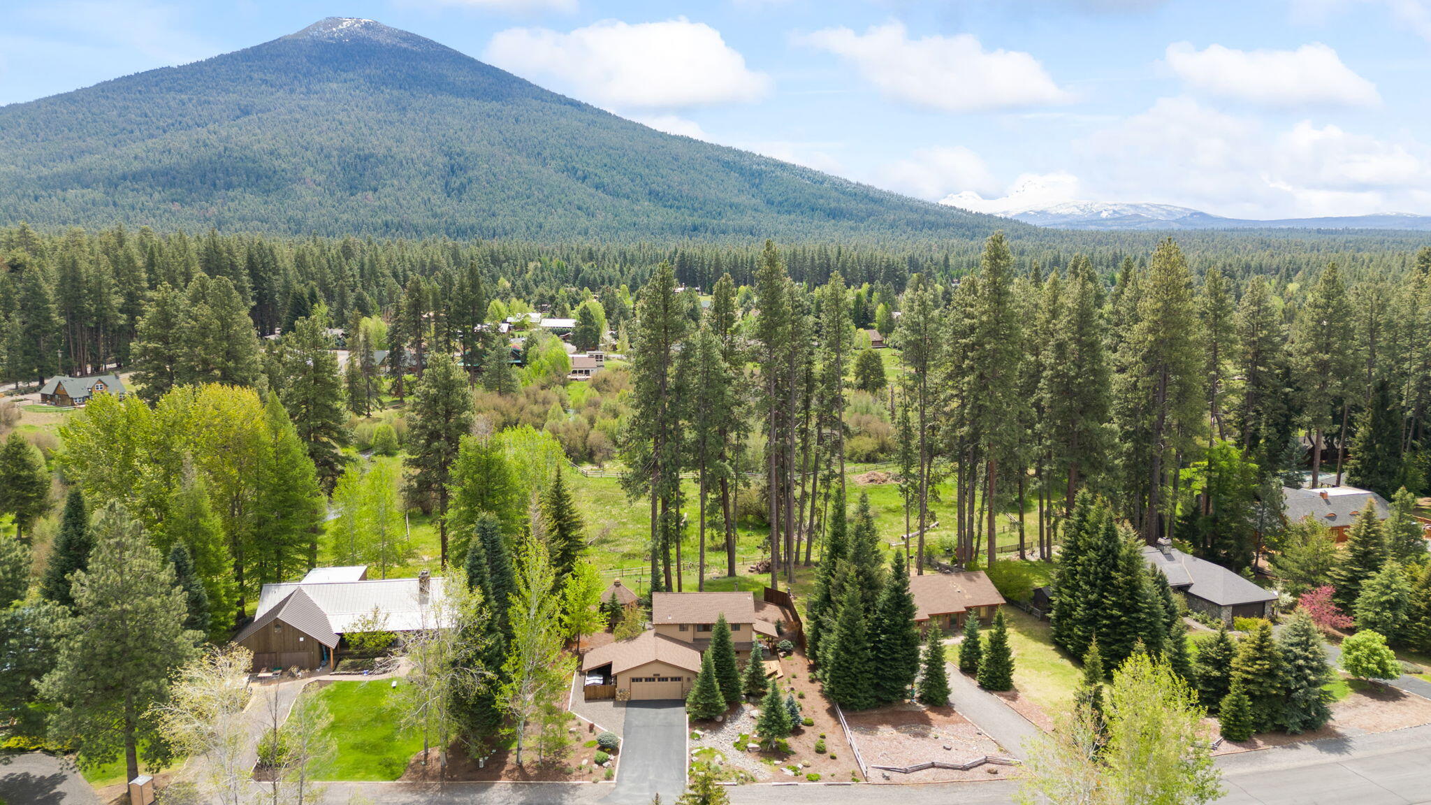 26223 Southwest Pine Lodge Road Camp Sherman, OR 97730 - Photo 44 of 60 The southern horizon