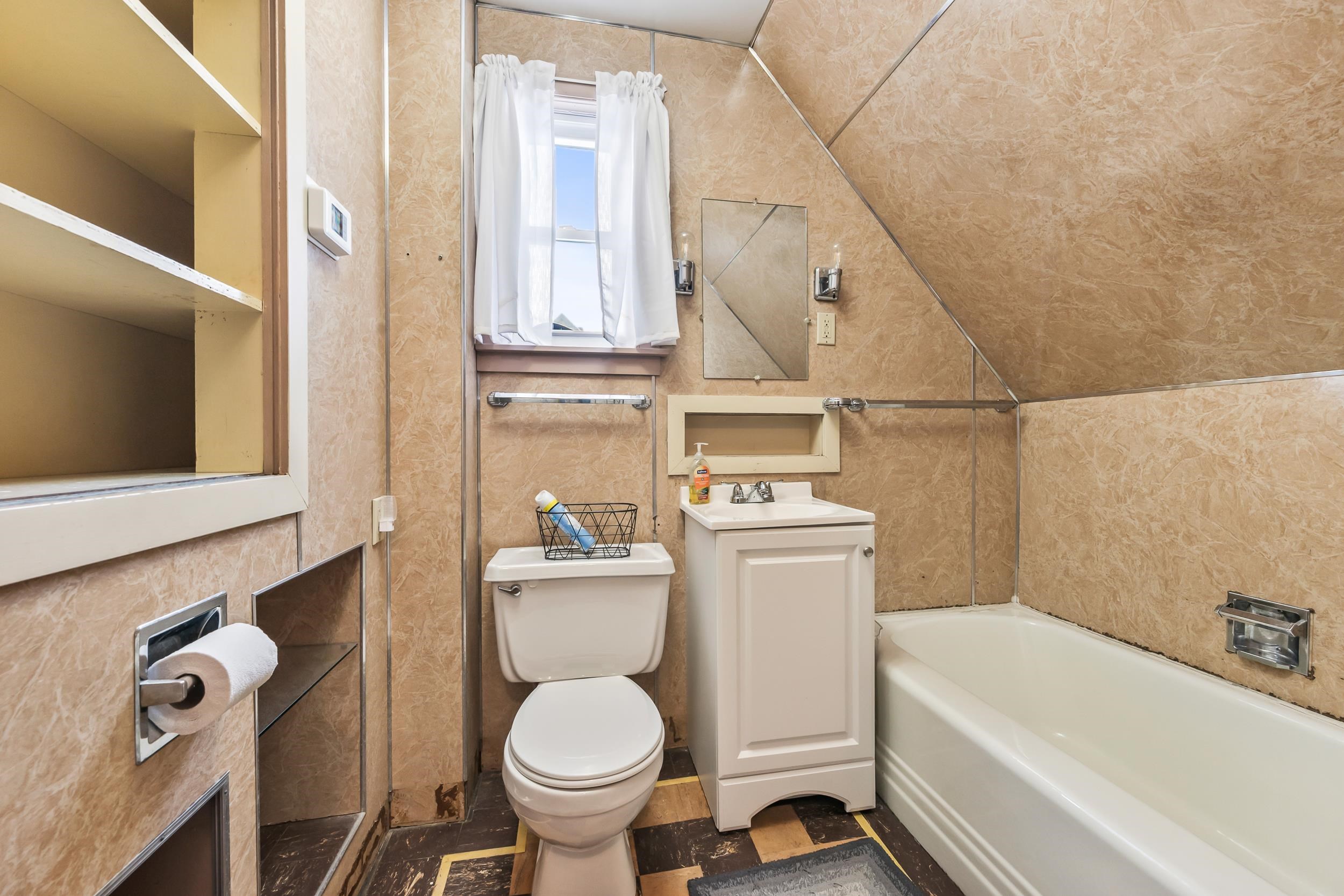 116 Washington Street Berlin, NH 03570 - Photo 24 of 35