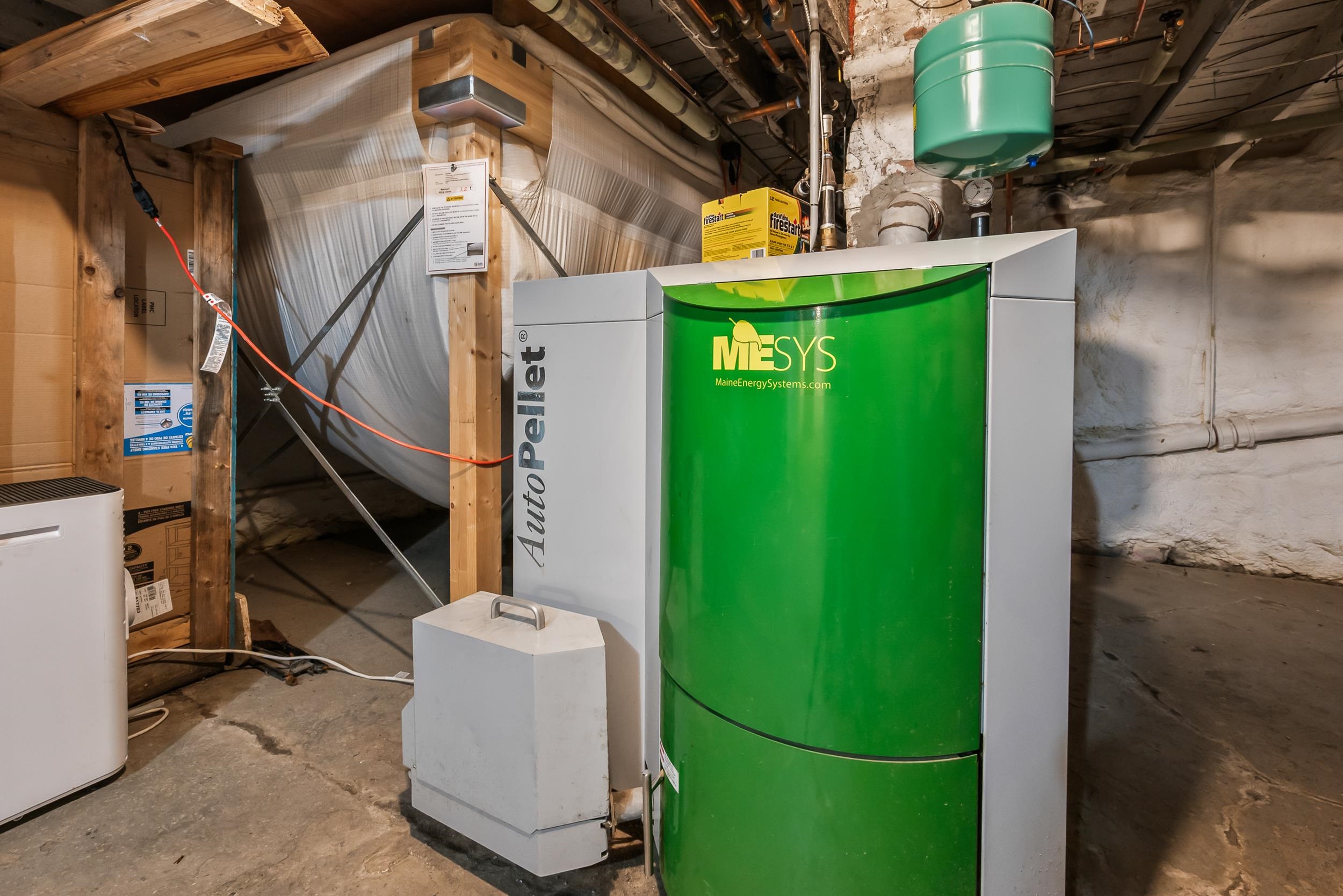 116 Washington Street Berlin, NH 03570 - Photo 25 of 35