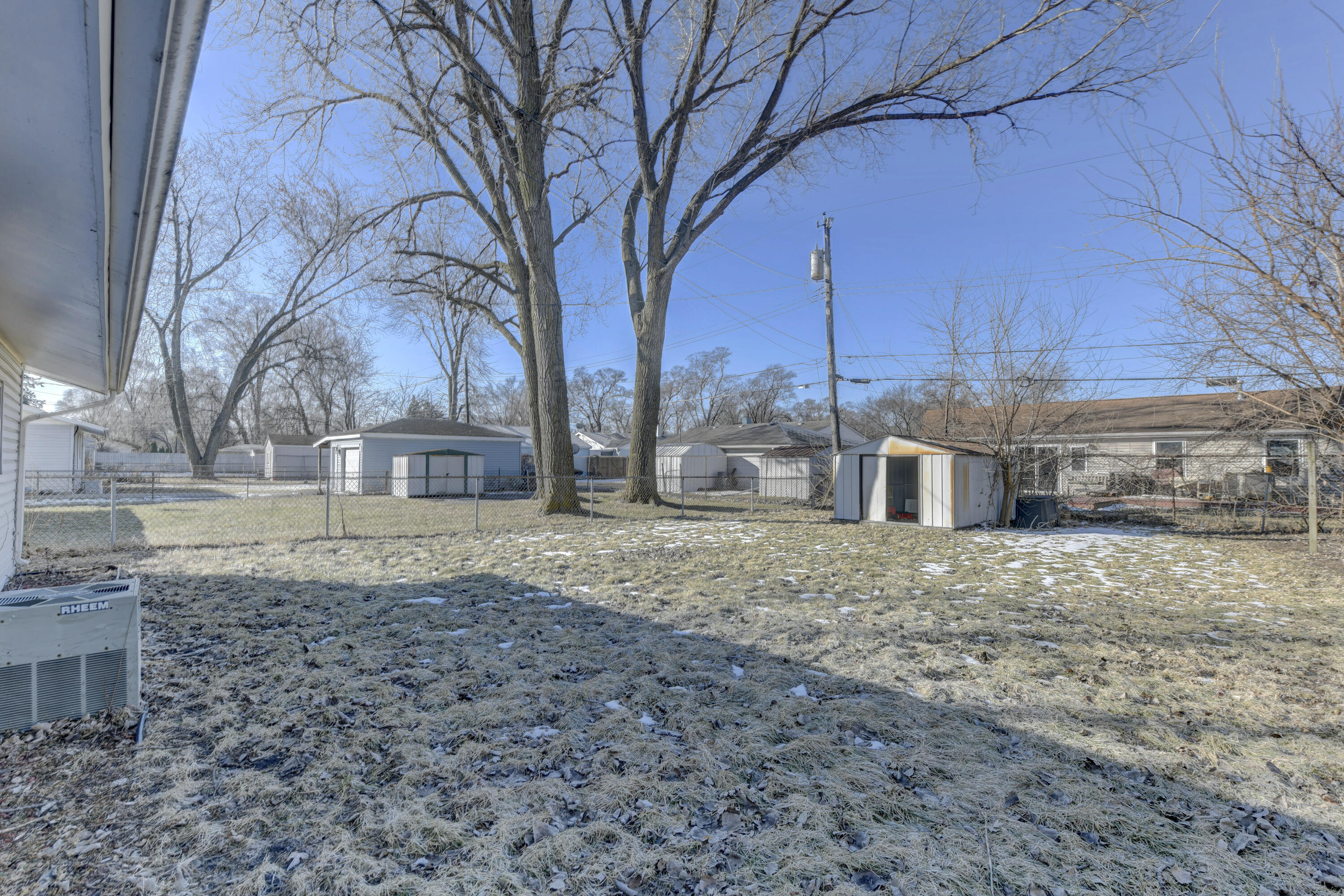 8022 Sycamore Avenue Highland, IN 46322 - Photo 16 of 18 3000x2000