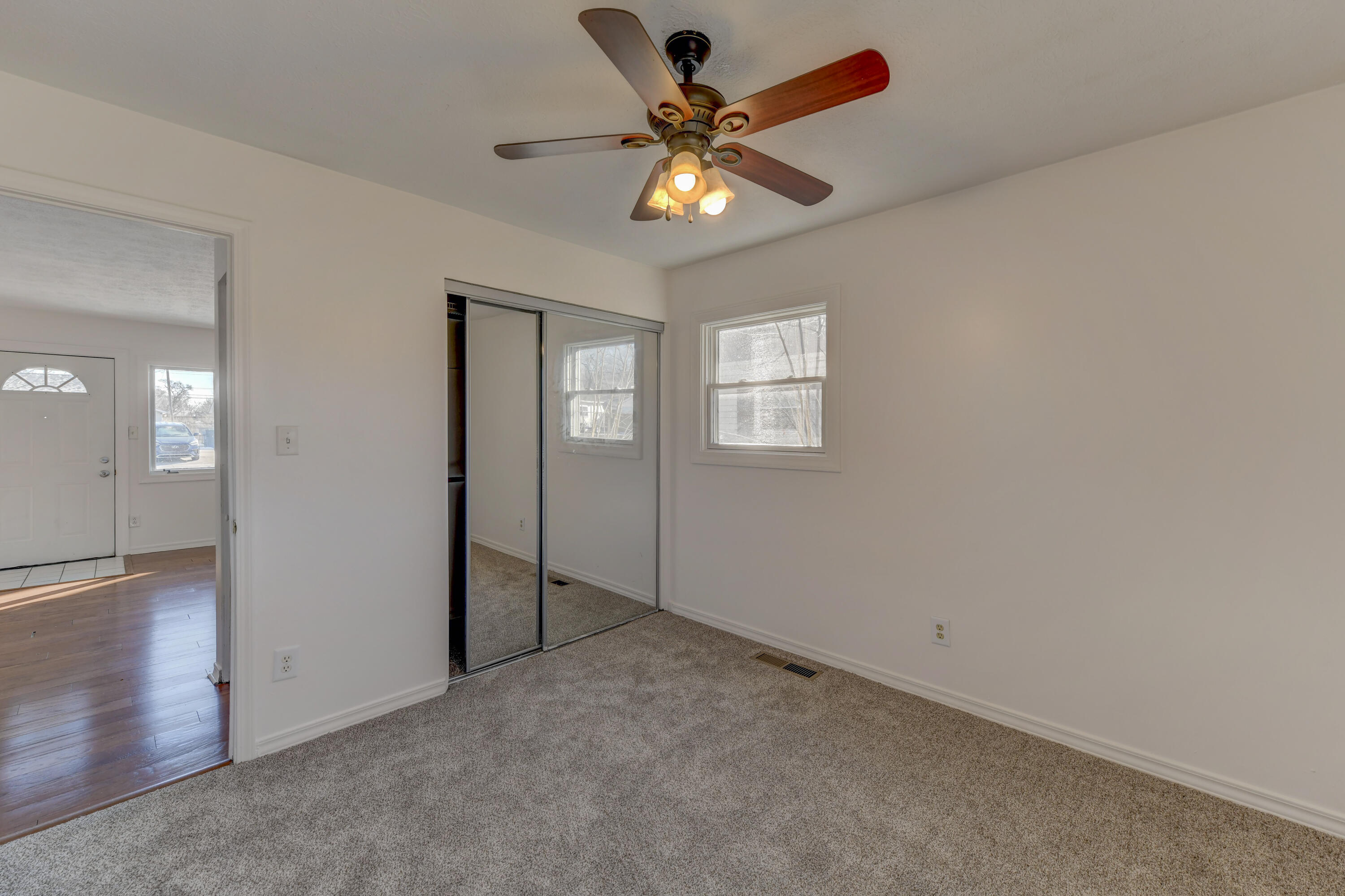 8022 Sycamore Avenue Highland, IN 46322 - Photo 10 of 18 3000x2000