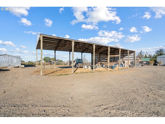 33968 East Loop Road Stanfield, OR 97875 - Photo 32 of 48