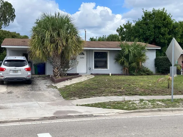 $2,500 | 1520 West 13th Street, West Palm Beach, FL 33404