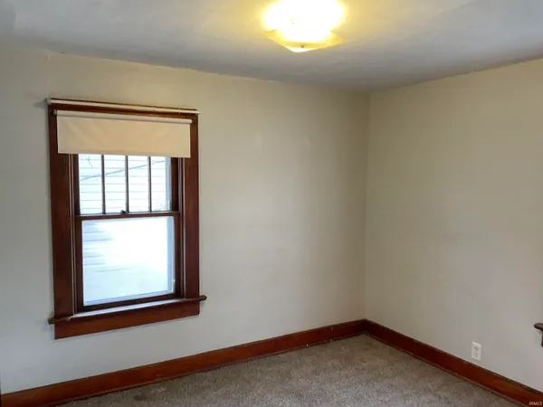 $650 | 1829 Hale Avenue, Unit 1/2, Fort Wayne, IN 46802