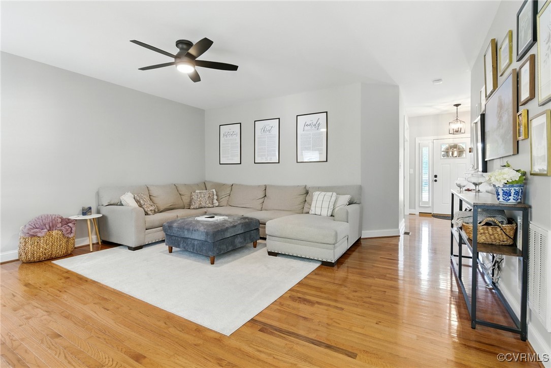 2201 Vandover Road Henrico, VA 23229 - Photo 2 of 43 a living room with furniture