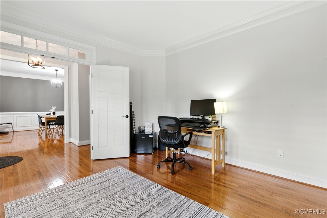 2201 Vandover Road Henrico, VA 23229 - Photo 31 of 43 a workspace with furniture and wooden floor