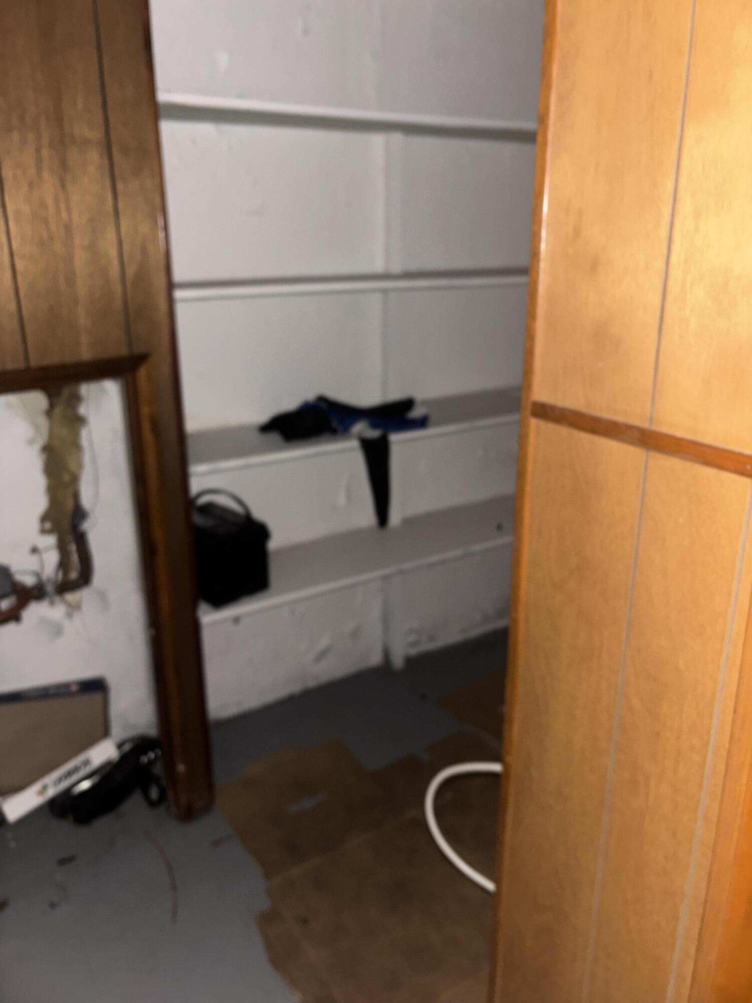 15819 Manning Street Detroit, MI 48205 - Photo 12 of 15 IMG_5229