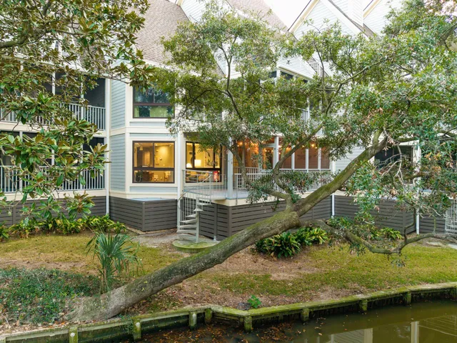 $535,000 | 213 Little Oak Island Drive, Folly Beach, SC 29439