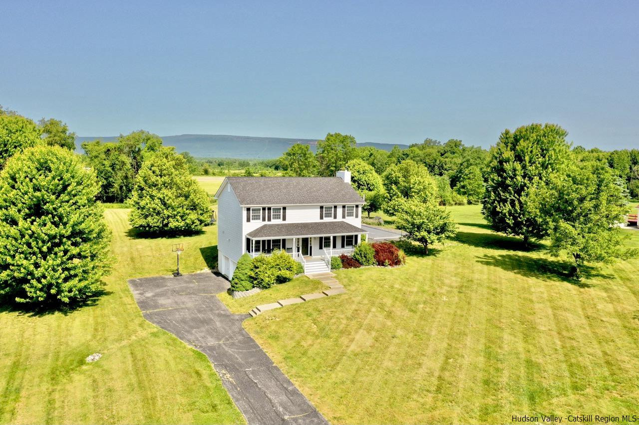 29 Millbrook Road Gardiner, NY 12589 - Photo 2 of 34 a front view of a house with a yard
