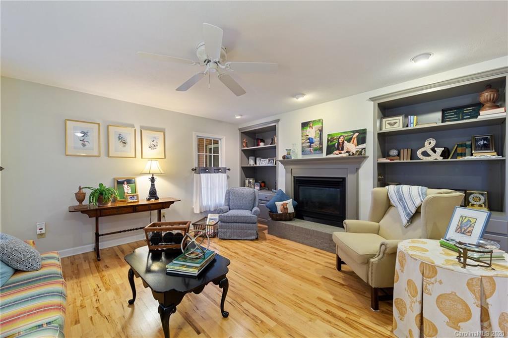 2304 Crymes Cove Road Waynesville, NC 28786 - Photo 2 of 28 Gallery Image 2