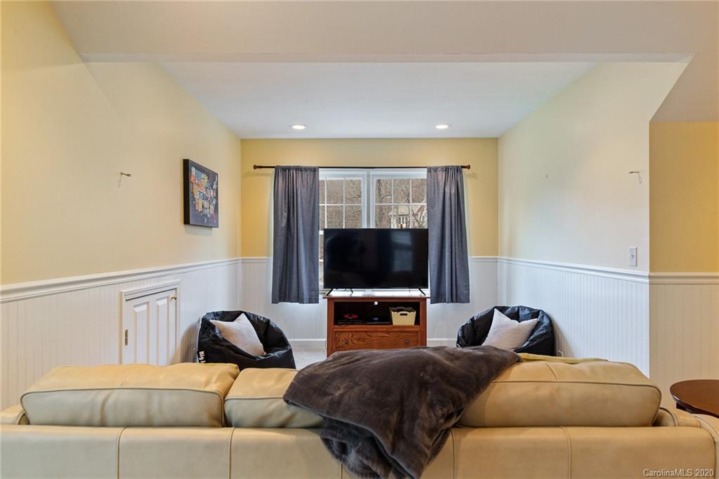 2304 Crymes Cove Road Waynesville, NC 28786 - Photo 18 of 28 Gallery Image 18