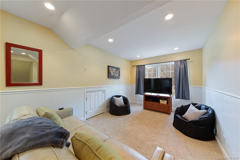 2304 Crymes Cove Road Waynesville, NC 28786 - Photo 19 of 28 Gallery Image 19