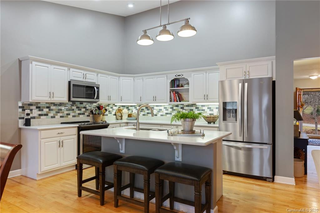 2304 Crymes Cove Road Waynesville, NC 28786 - Photo 6 of 28 Gallery Image 6