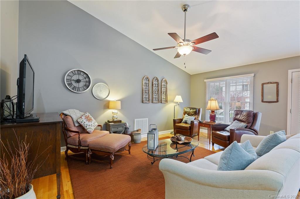 2304 Crymes Cove Road Waynesville, NC 28786 - Photo 9 of 28 Gallery Image 9