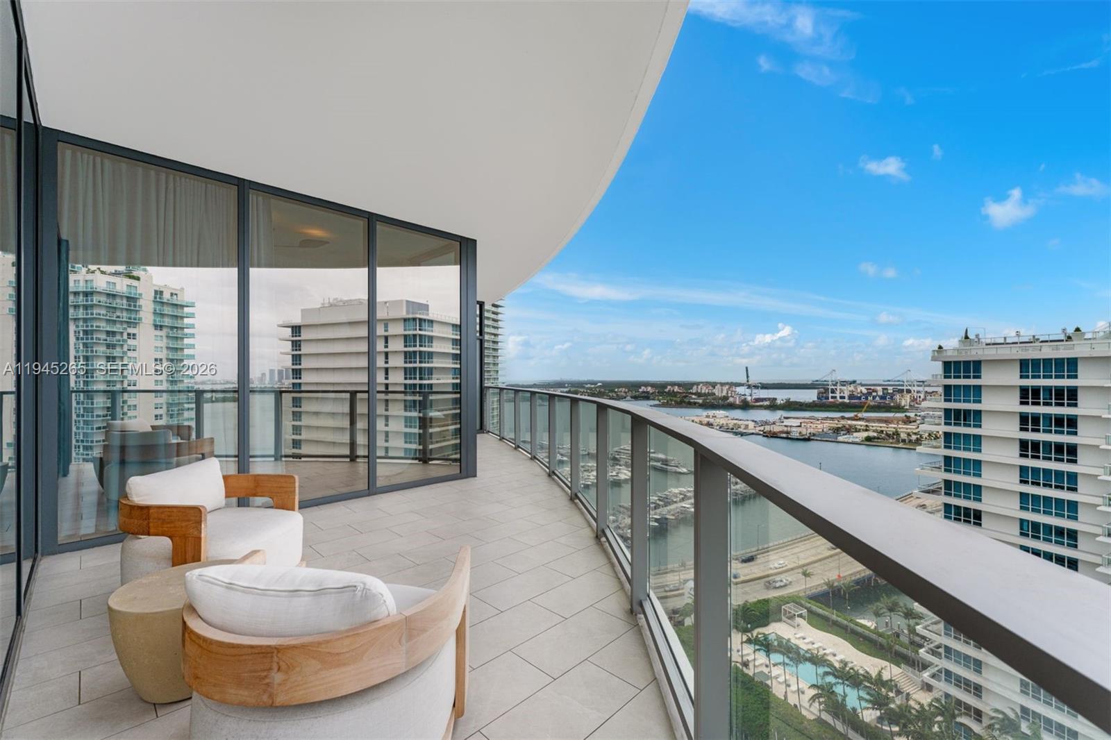 500 Alton Road, Unit 2105 Miami Beach, FL 33139 - Photo 31 of 44