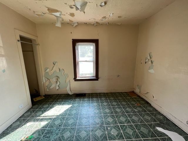 305 153rd Street Calumet City, IL 60409 - Photo 28 of 40 an empty room with windows