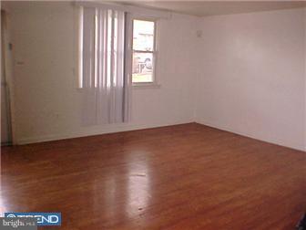 1439 Elson Road Brookhaven, PA 19015 - Photo 6 of 12 Living Room