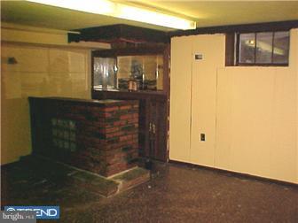 1439 Elson Road Brookhaven, PA 19015 - Photo 7 of 12 Family Room