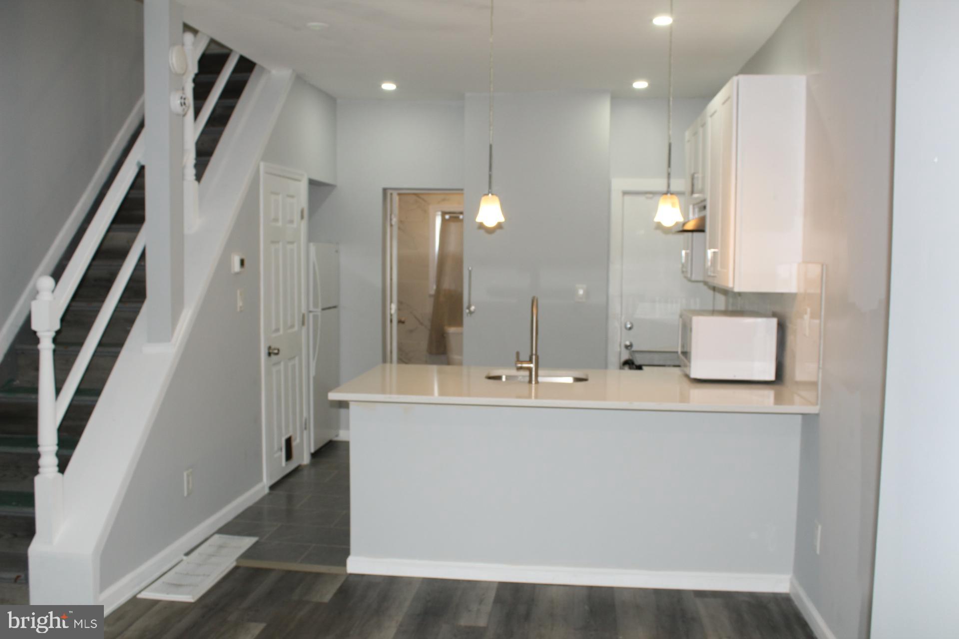 2546 West Seltzer Street Philadelphia, PA 19132 - Photo 6 of 17