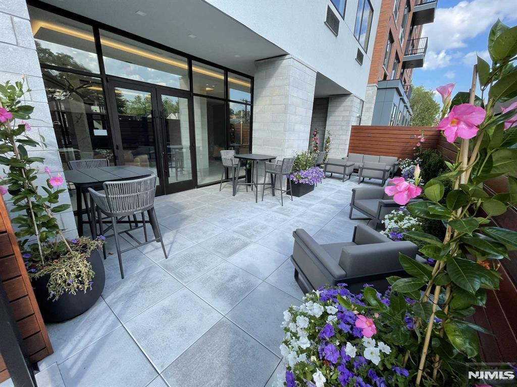 470 Main Street, Unit 608 Fort Lee, NJ 07024 - Photo 2 of 2