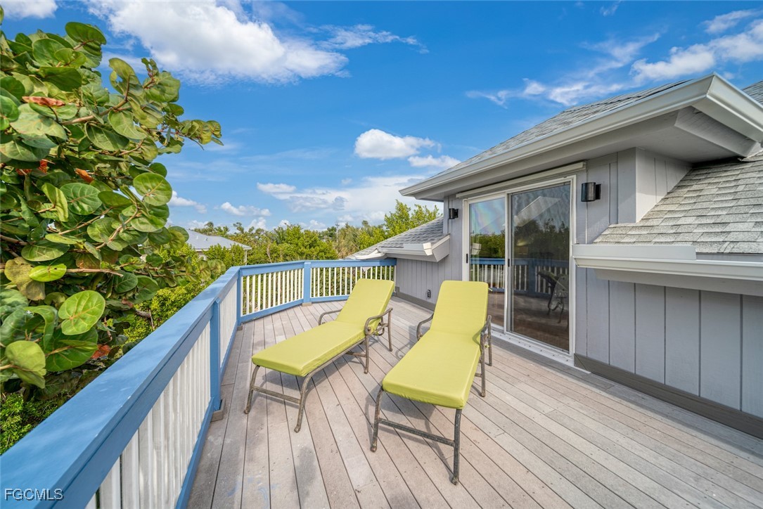 4546 Buck Key Road Sanibel, FL 33957 - Photo 19 of 41 a view of deck with patio