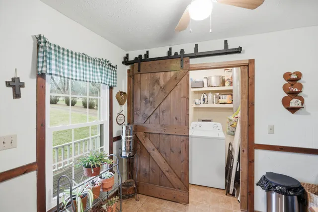 a view of a kitchen and dining room