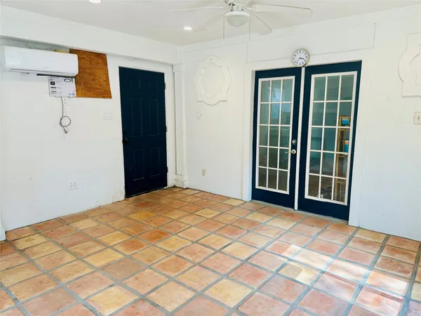 $350,000 | 1053 Elm Crest Drive, New Ulm, TX 78950