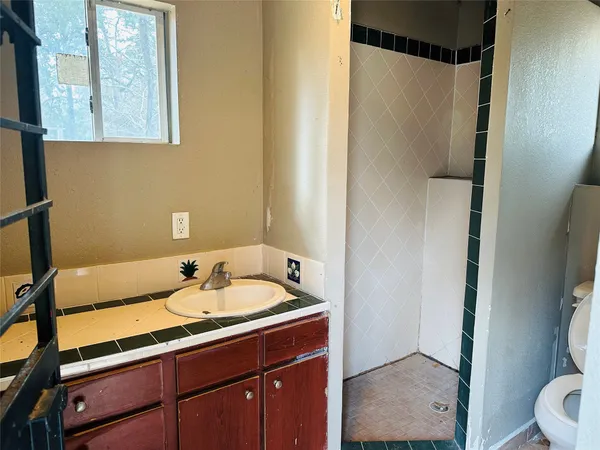$350,000 | 1053 Elm Crest Drive, New Ulm, TX 78950
