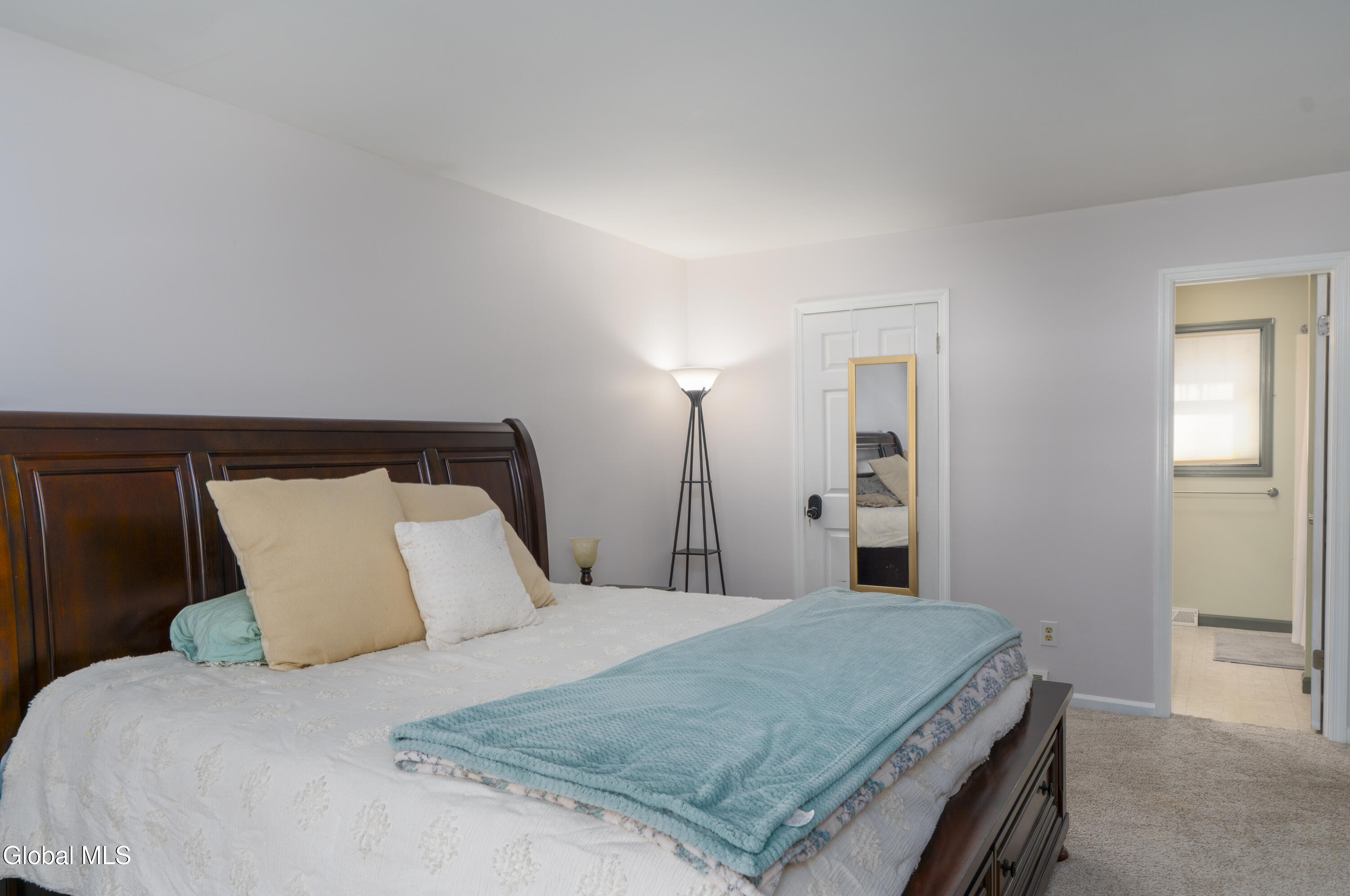 24 Old Deer Camp Road Saratoga Springs, NY 12866 - Photo 15 of 26 24 Old Deer Camp -17