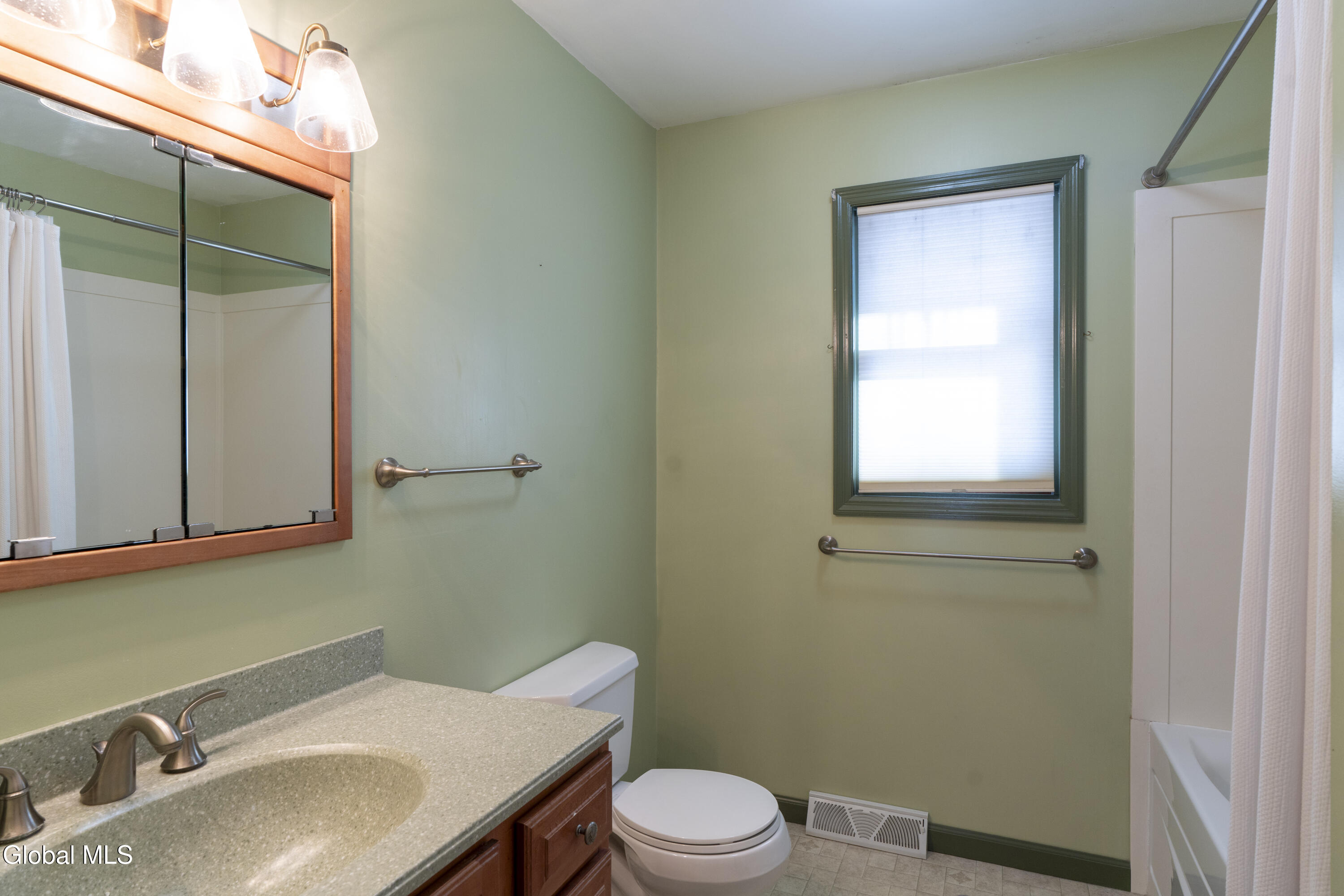 24 Old Deer Camp Road Saratoga Springs, NY 12866 - Photo 17 of 26 24 Old Deer Camp -19