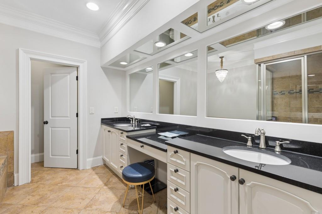 3585 Roxboro Road Northeast, Unit 6 Atlanta, GA 30326 - Photo 31 of 51