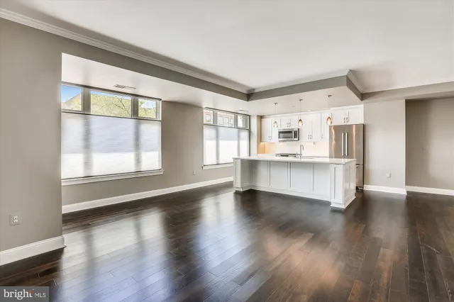 $4,250 | 4915 Hampden Lane, Unit 101, Bethesda, MD 20814