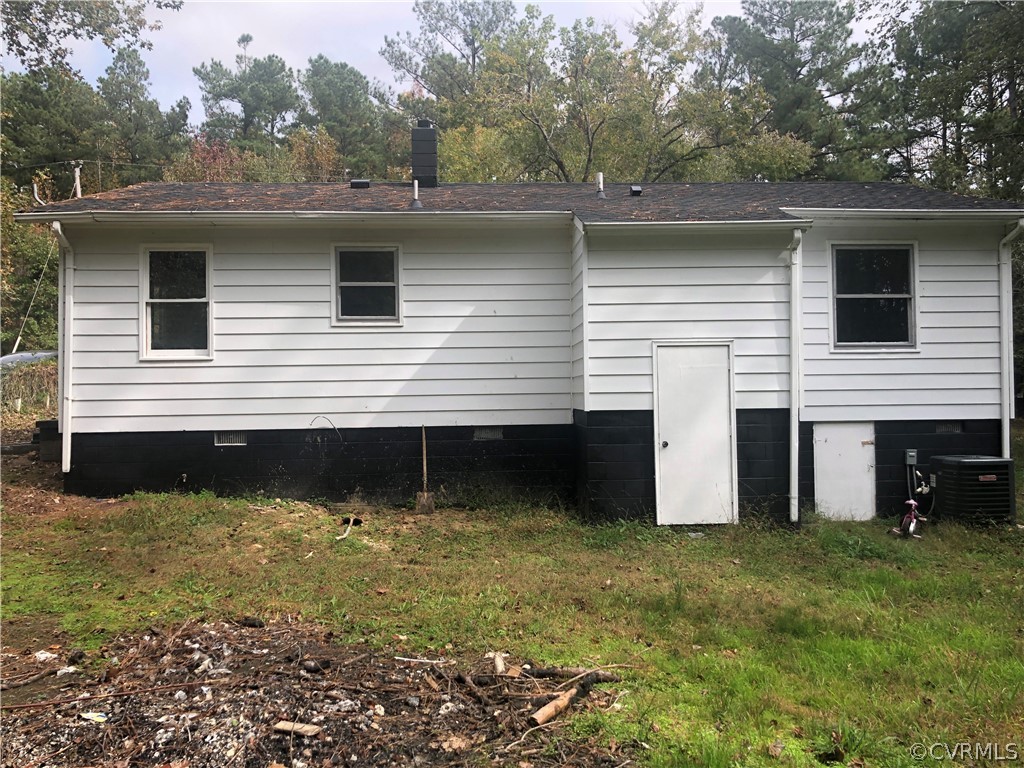 1813 Little Deer Road Alberta, VA 23821 - Photo 26 of 27 a view of a house with a yard