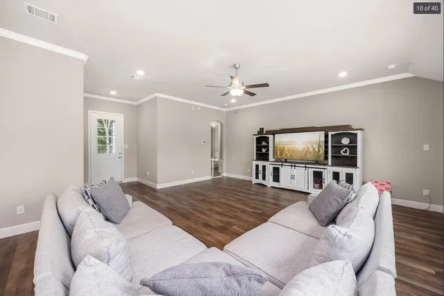 $2,100 | 26579 Pin Oak Drive, Hempstead, TX 77445