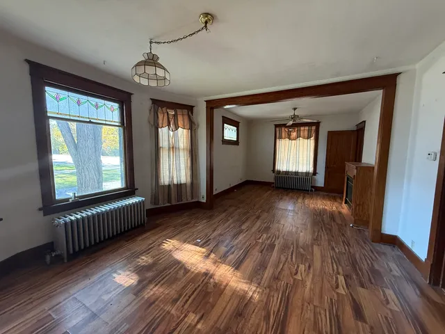 $185,000 | 15245 State Street, South Holland, IL 60473