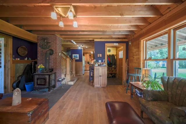 $699,000 | 143 Biddle Road, Lincoln, VT 05443