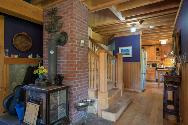 $699,000 | 143 Biddle Road, Lincoln, VT 05443