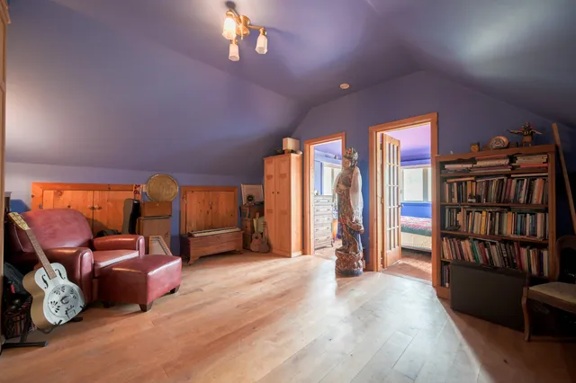 $699,000 | 143 Biddle Road, Lincoln, VT 05443