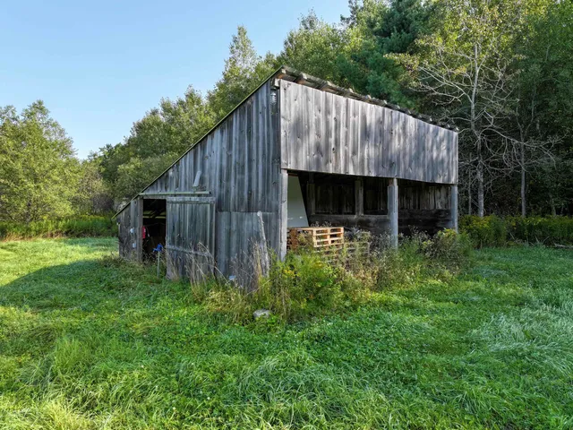 $699,000 | 143 Biddle Road, Lincoln, VT 05443