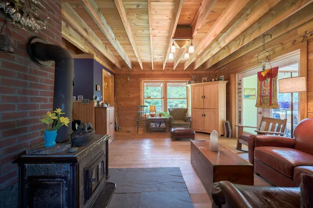 $699,000 | 143 Biddle Road, Lincoln, VT 05443