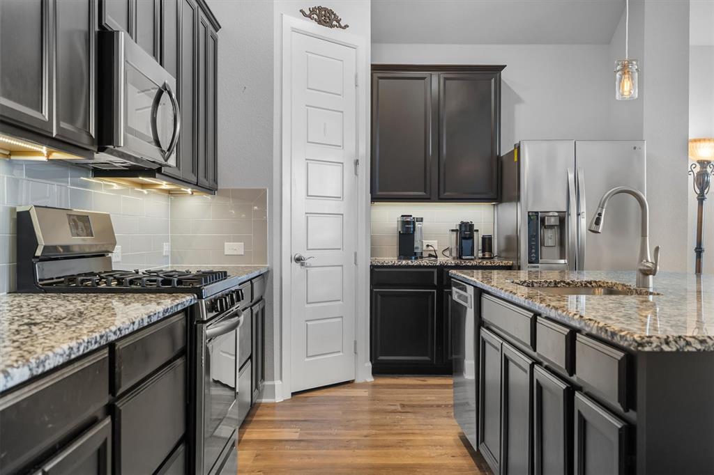 709 Bent Brook Road Little Elm, TX 75068 - Photo 13 of 36