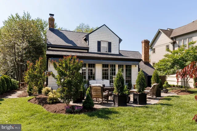 $1,175,000 | 205 East Chew Avenue, St. Michaels, MD 21663