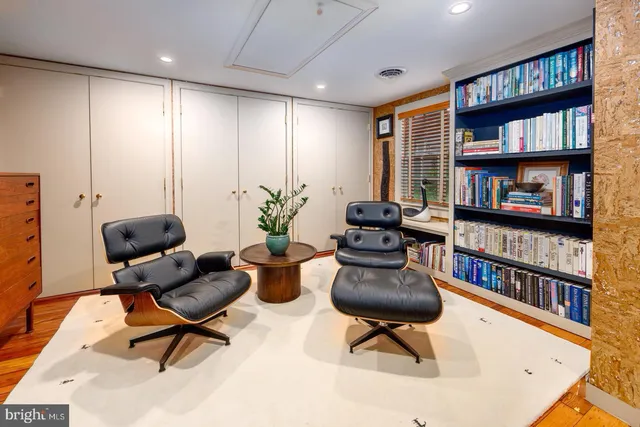 $1,175,000 | 205 East Chew Avenue, St. Michaels, MD 21663