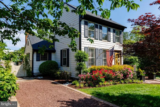 $1,175,000 | 205 East Chew Avenue, St. Michaels, MD 21663