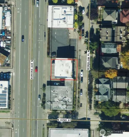 $3,200 | 4210 Aurora Avenue North, Seattle, WA 98103