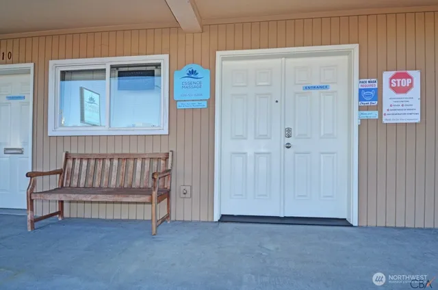 a view of livingroom with closet