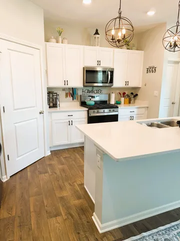 $335,900 | 6323 Aspen Lane, Wonder Lake, IL 60097