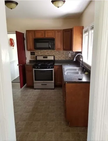 $117,500 | 470 North Greenwood Avenue, Kankakee, IL 60901