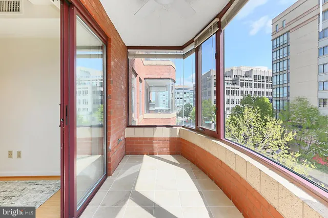 a view of a large window with an outdoor view