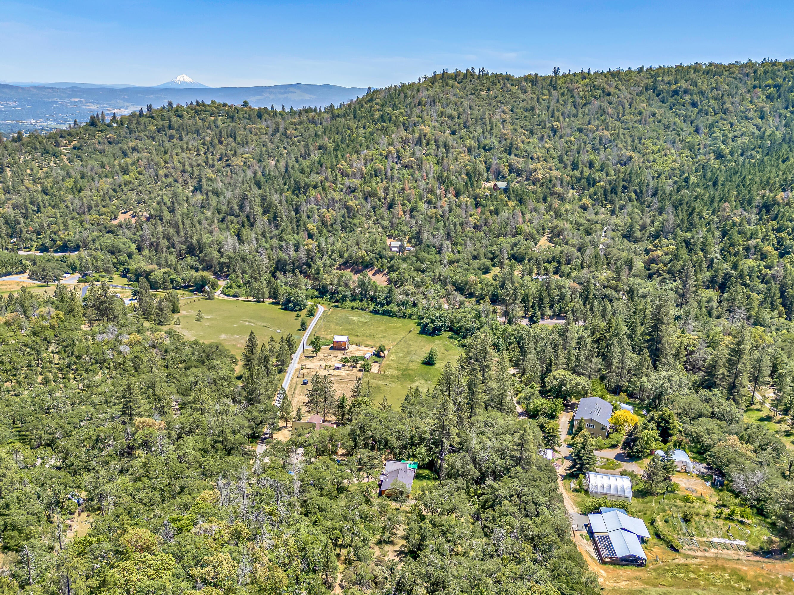 4780 Andrews Road Medford, OR 97501 - Photo 40 of 47 Aerial View Valley